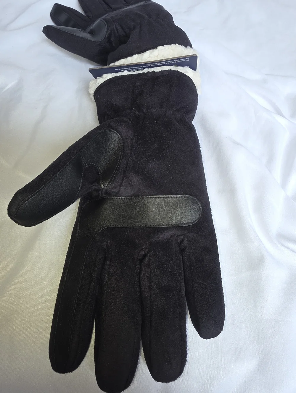 isotoner Black Womens Smart Dri Gloves with Cream Sherpa Cuff Size L/XL NWT
